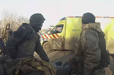 Ambulances gebracht door Spoetnik volop in gebruik in oorlogsgebied